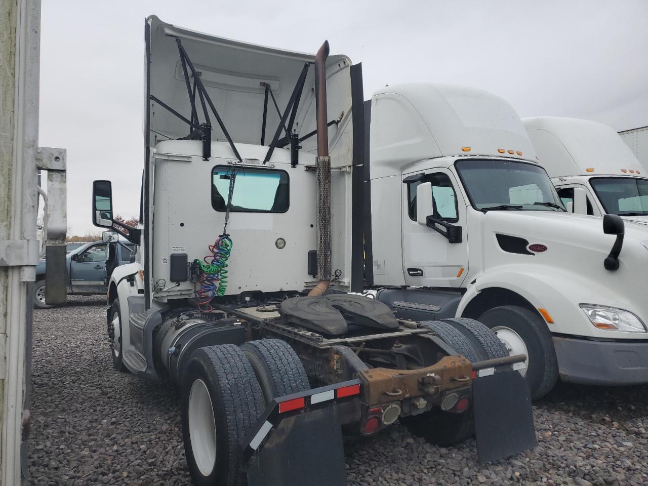 Lot #3290297204 2015 PETERBILT 579