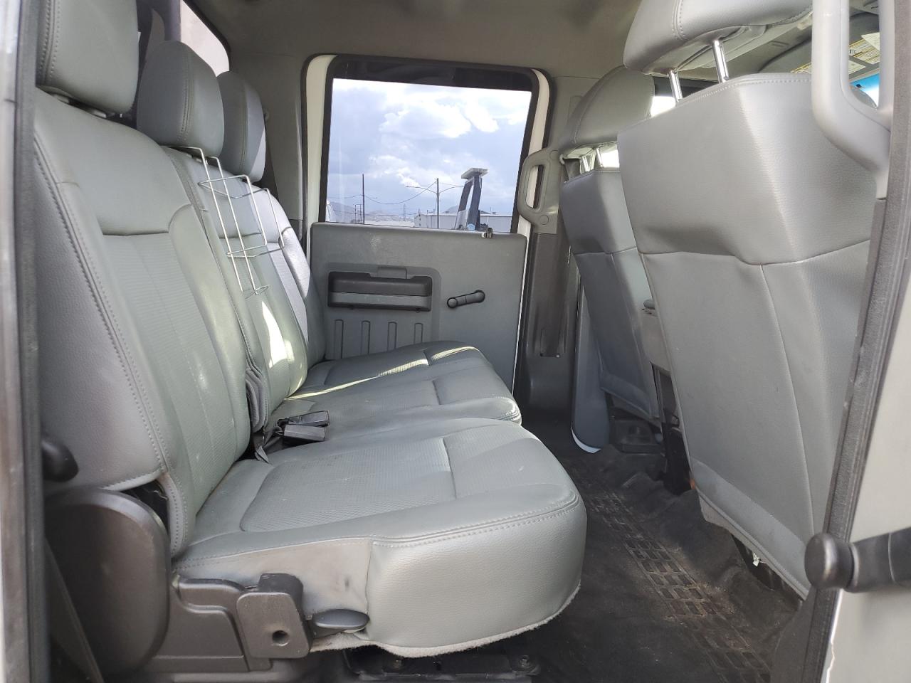 FORD F-550 SUPER DUTY