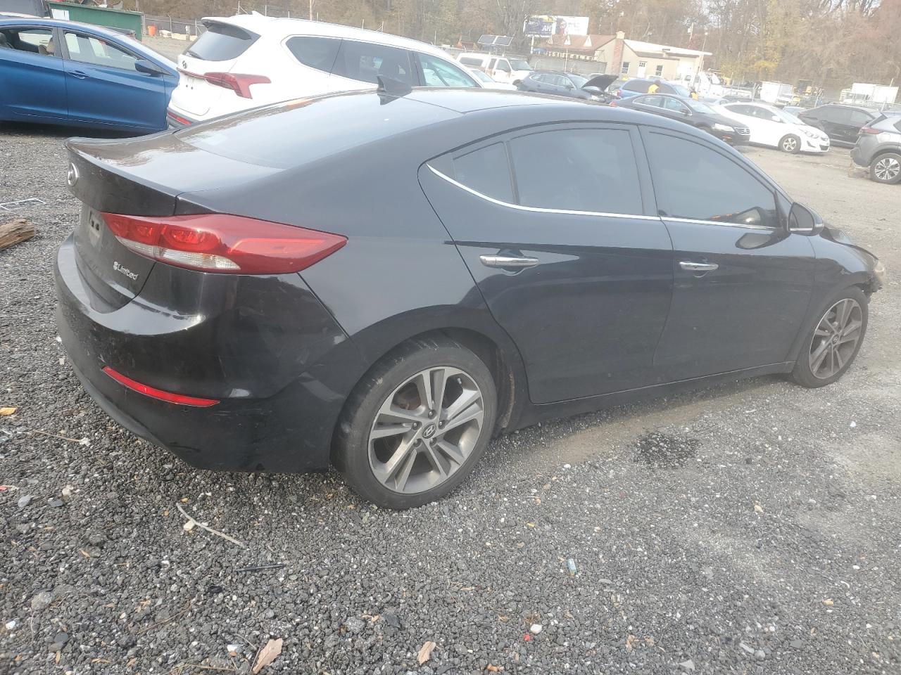 Lot #3316009765 2017 HYUNDAI ELANTRA SE