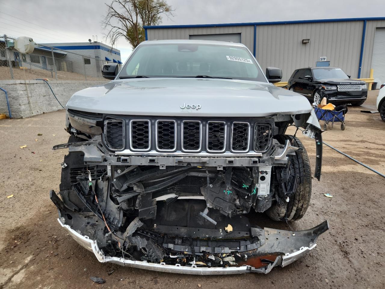 JEEP GRAND CHEROKEE L LAREDO