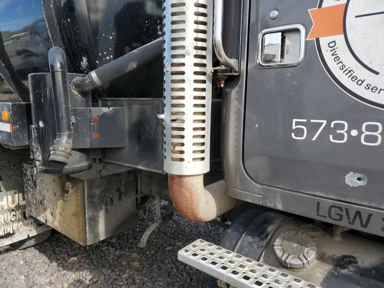 Lot #3318926940 2000 VOLVO VOLVO GL