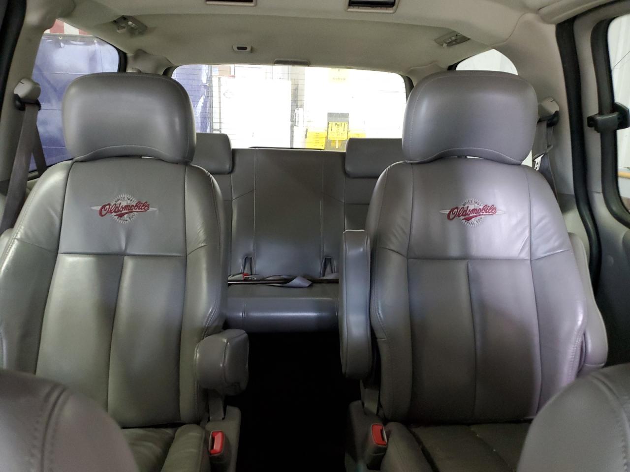 Lot #3291401131 2004 OLDSMOBILE SILHOUETTE