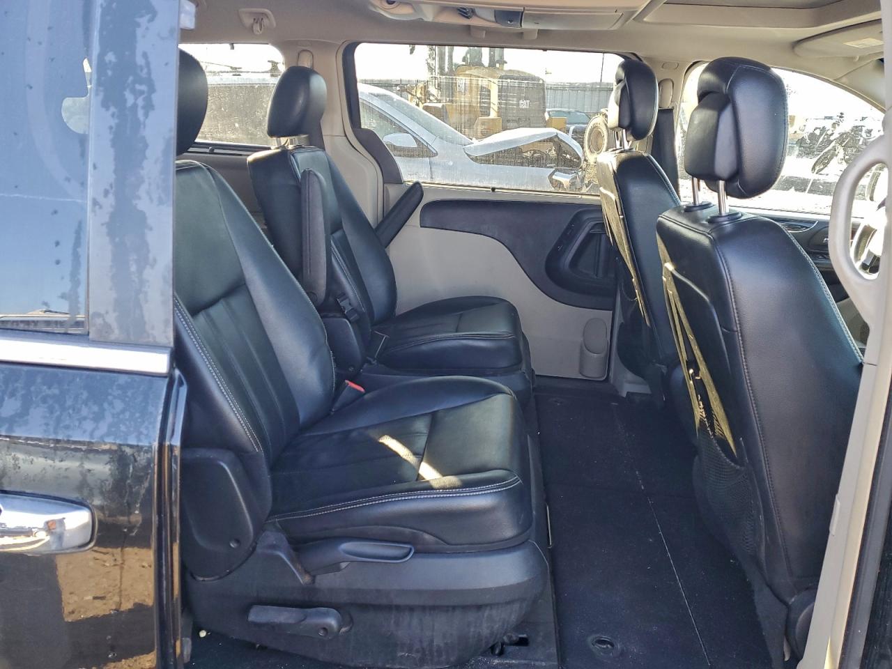 CHRYSLER TOWN & COUNTRY TOURING L