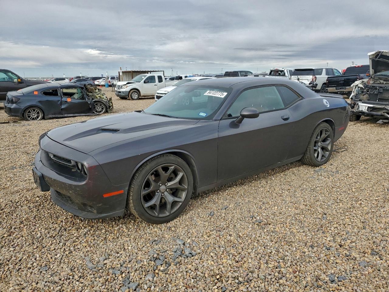 Lot #3318095365 2016 DODGE CHALLENGER