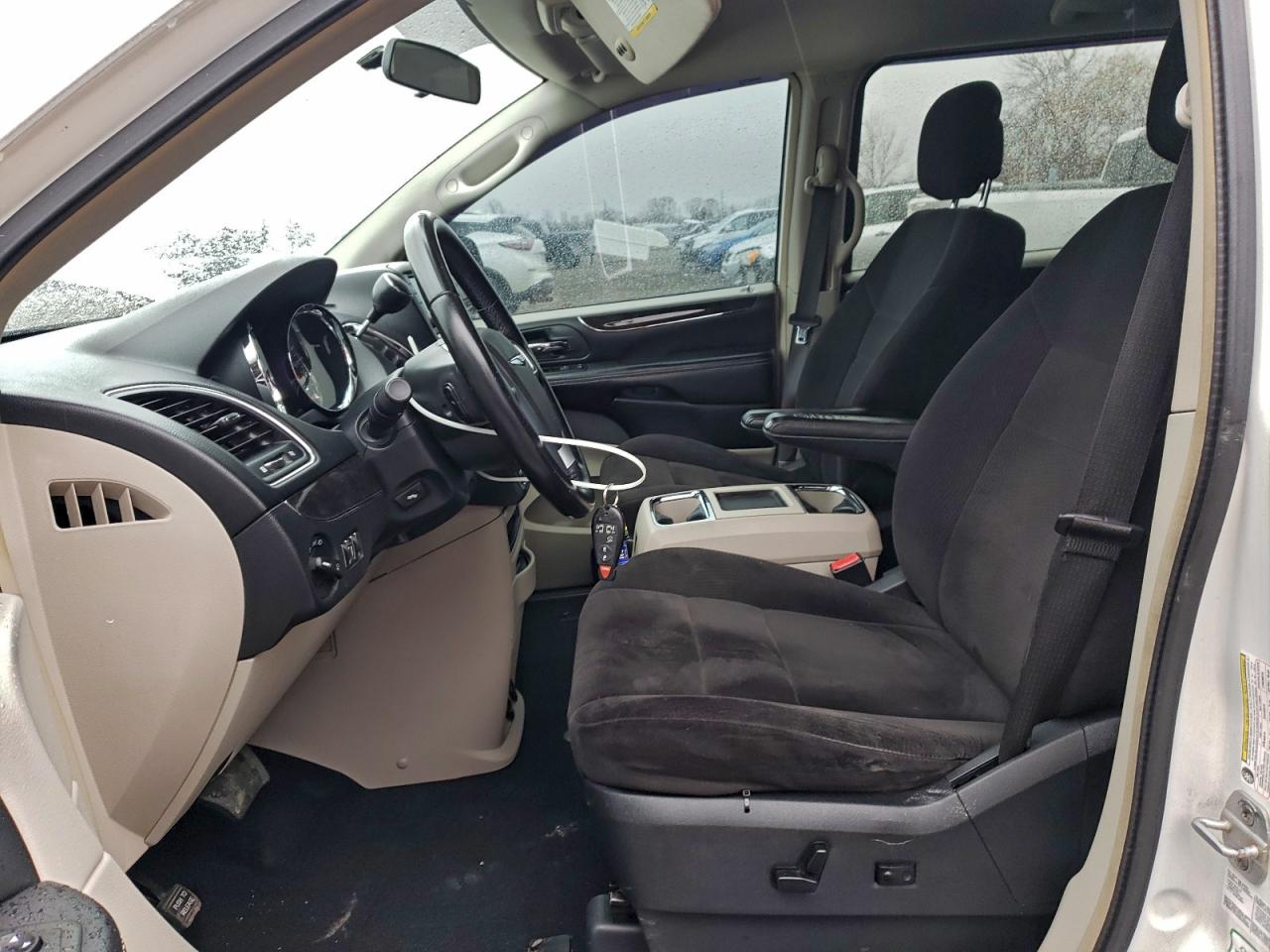 CHRYSLER TOWN & COUNTRY TOURING