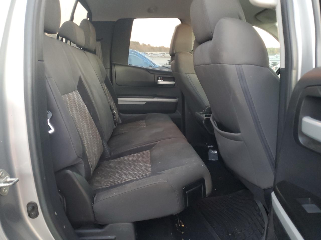 TOYOTA TUNDRA DOUBLE CAB SR