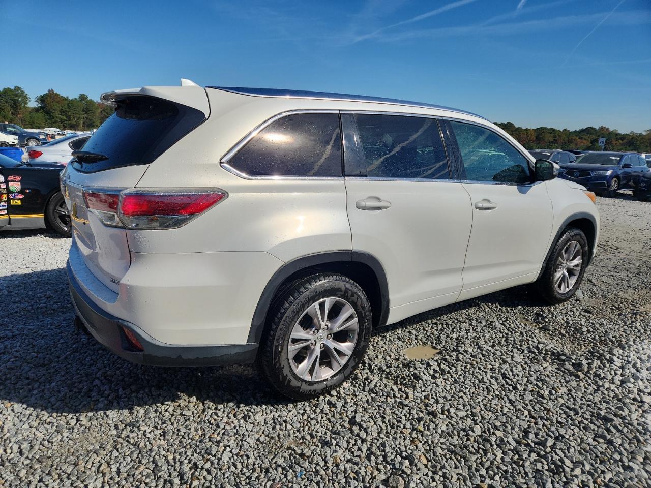 TOYOTA HIGHLANDER XLE