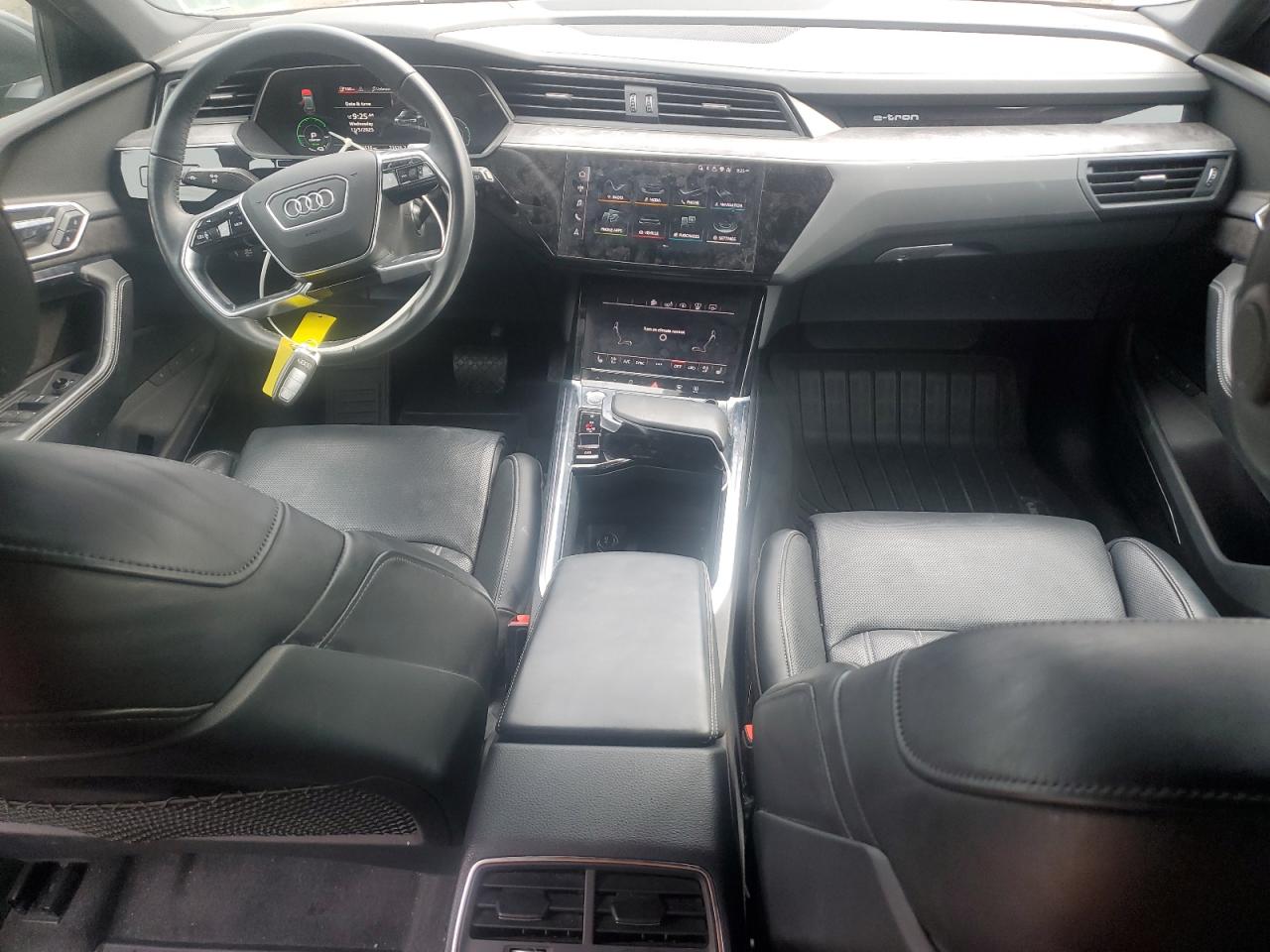 AUDI E-TRON PRESTIGE