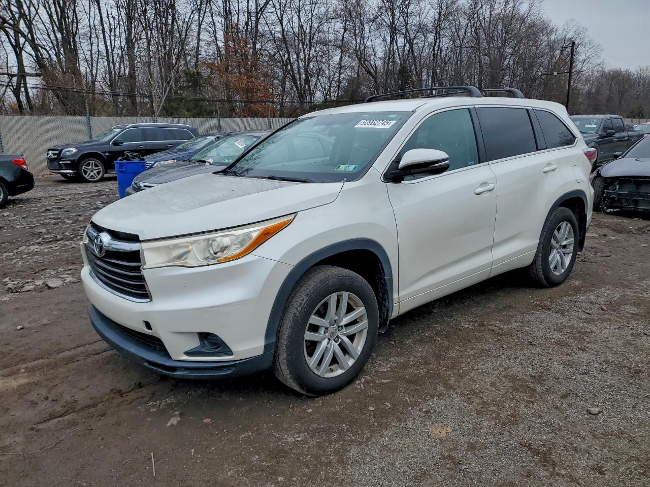 TOYOTA HIGHLANDER LE