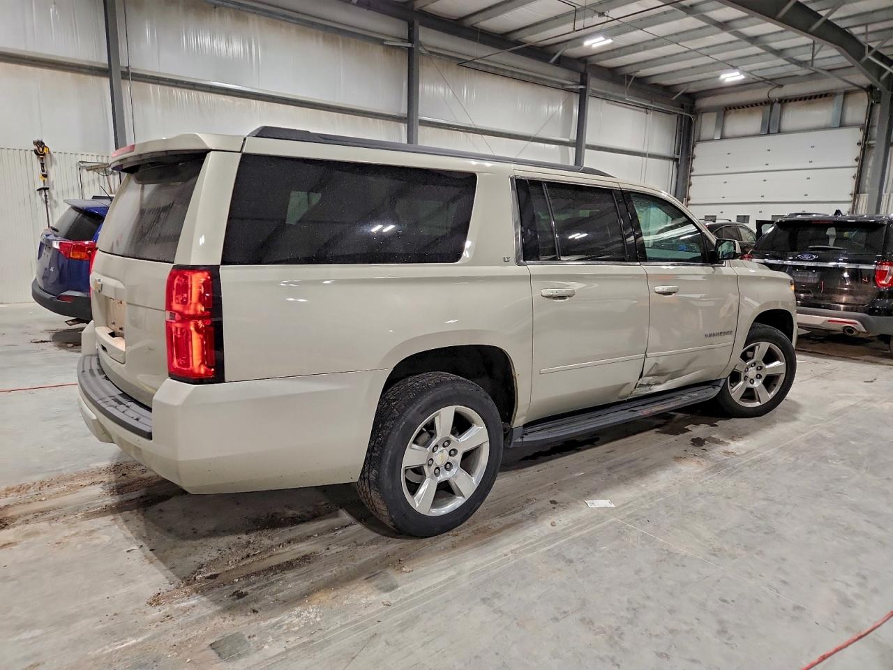 CHEVROLET SUBURBAN K1500 LT
