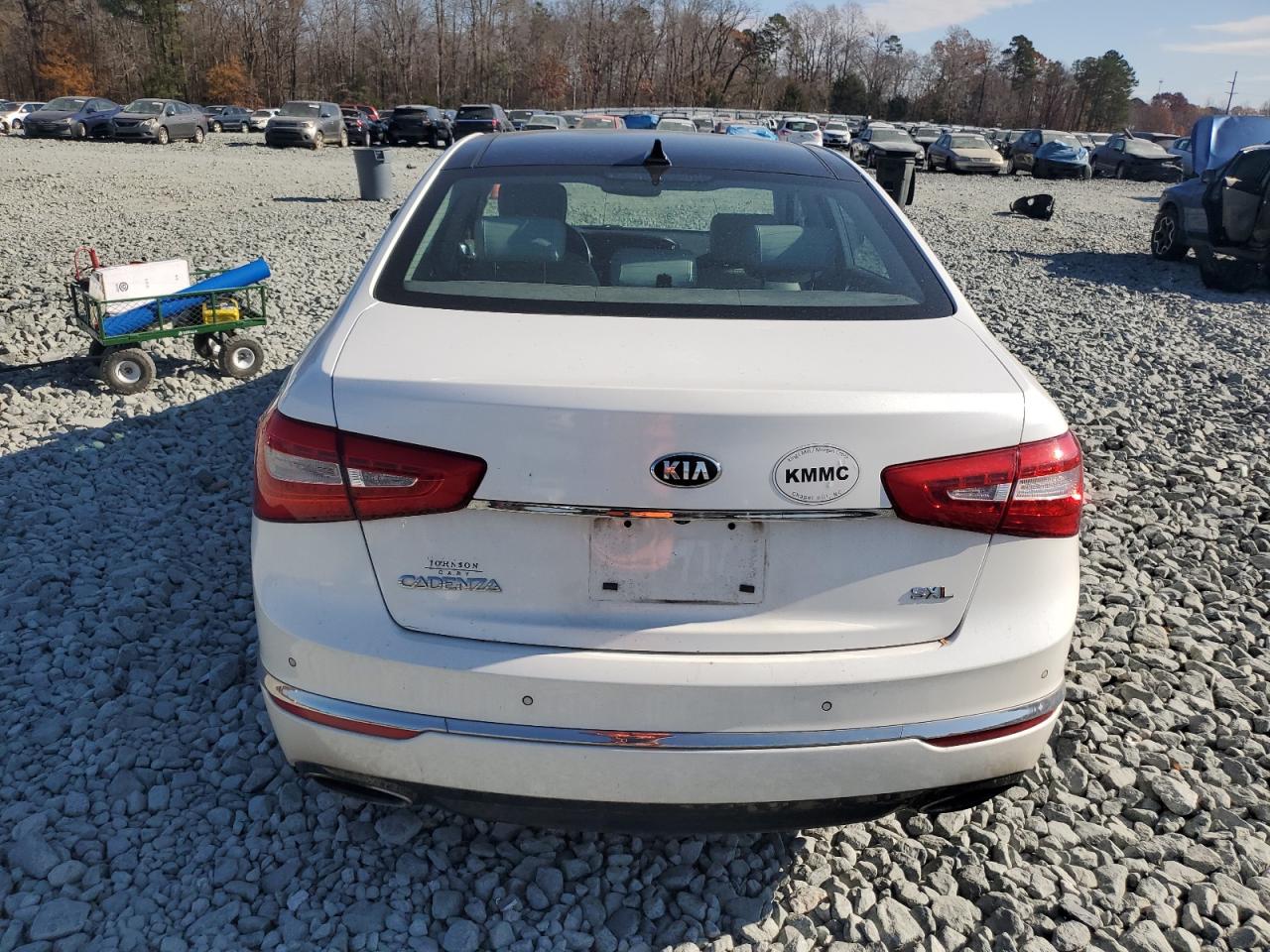 KIA CADENZA PREMIUM