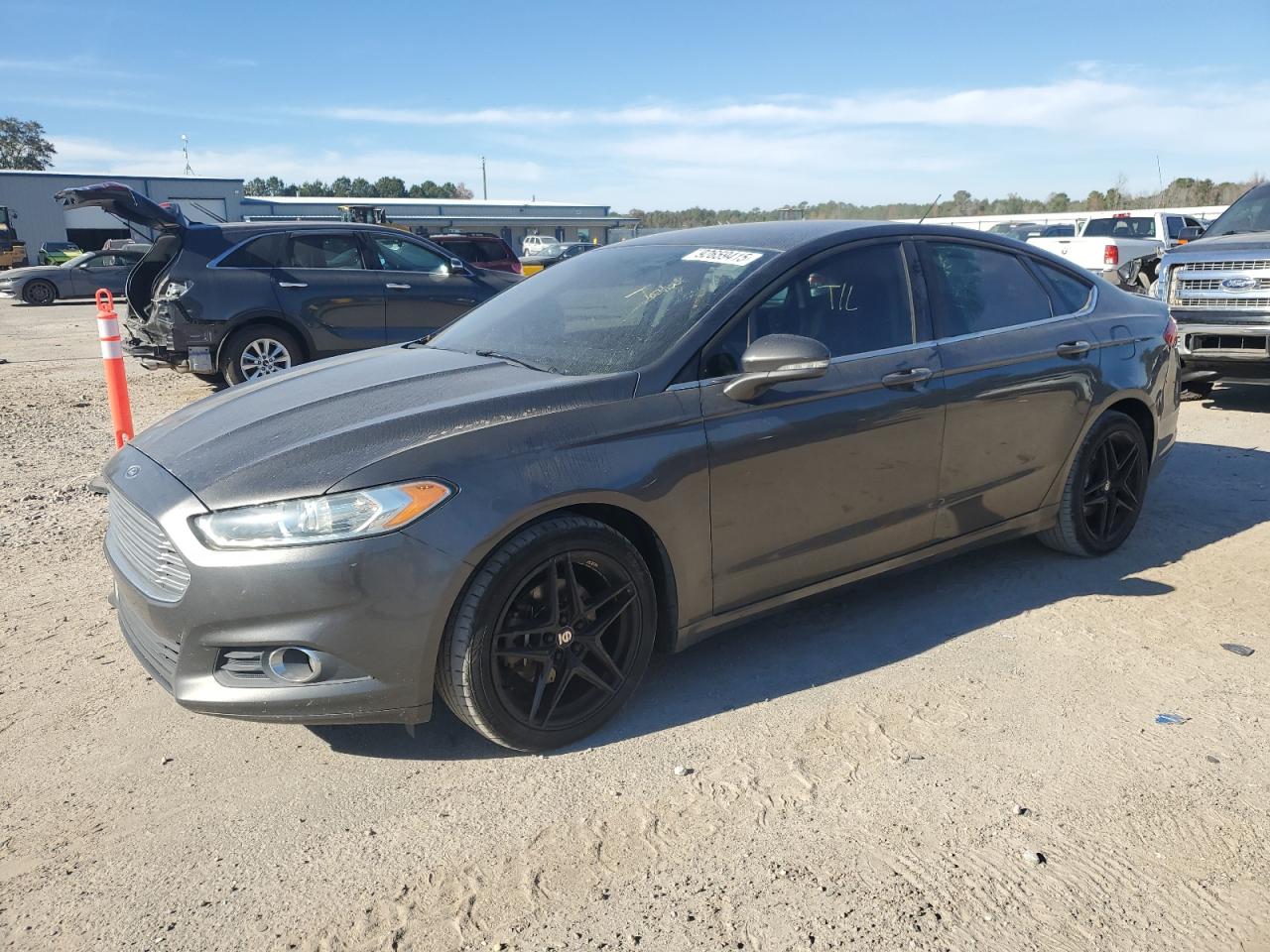 FORD FUSION SE
