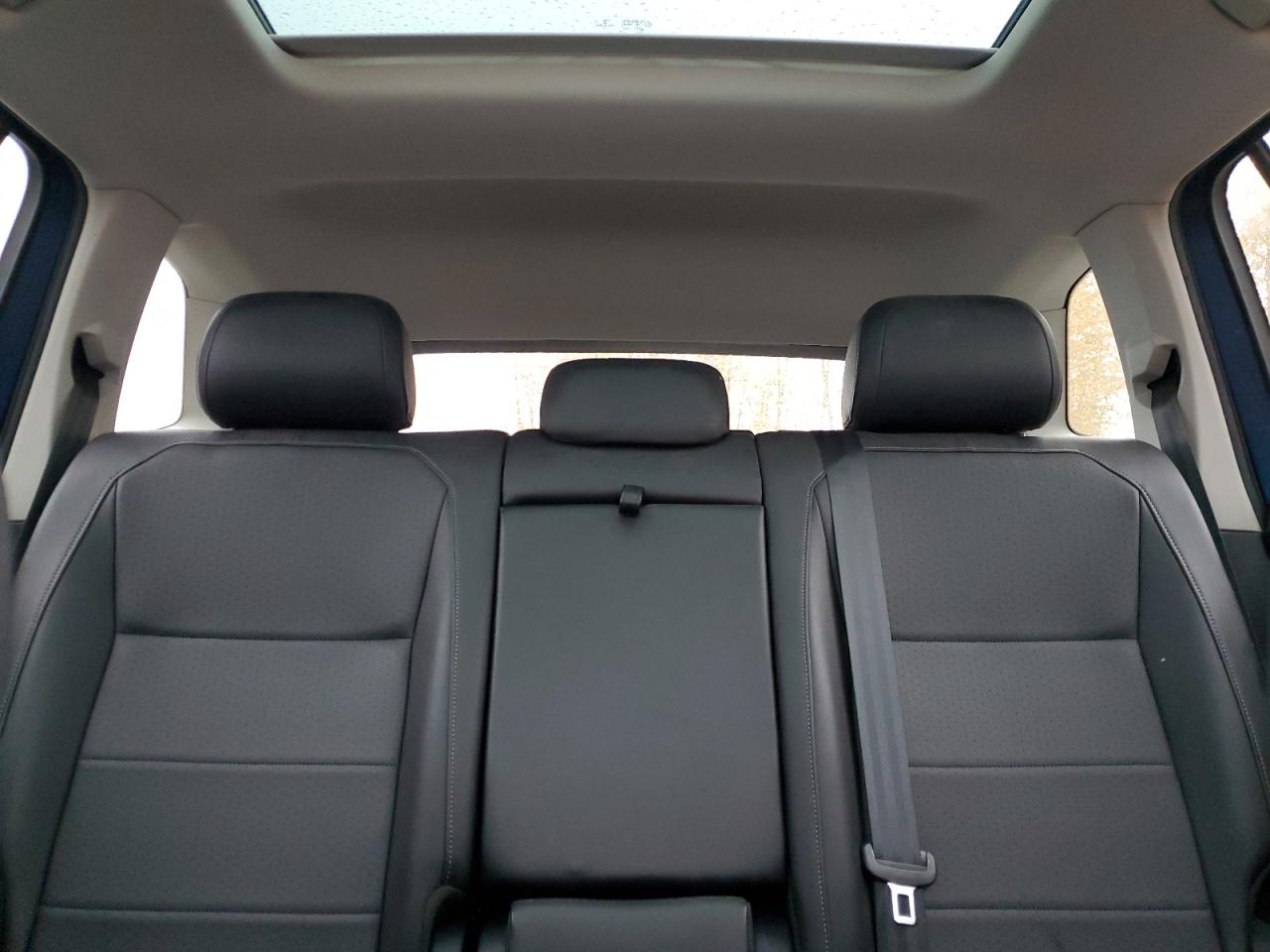 VOLKSWAGEN TIGUAN SE