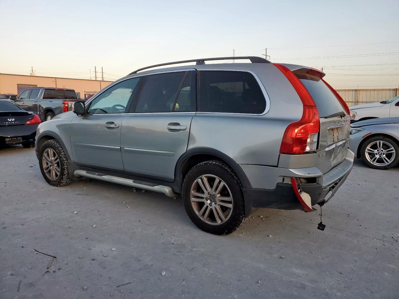 VOLVO XC90 3.2