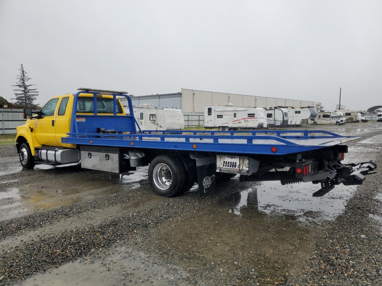 FORD F650 SUPER DUTY