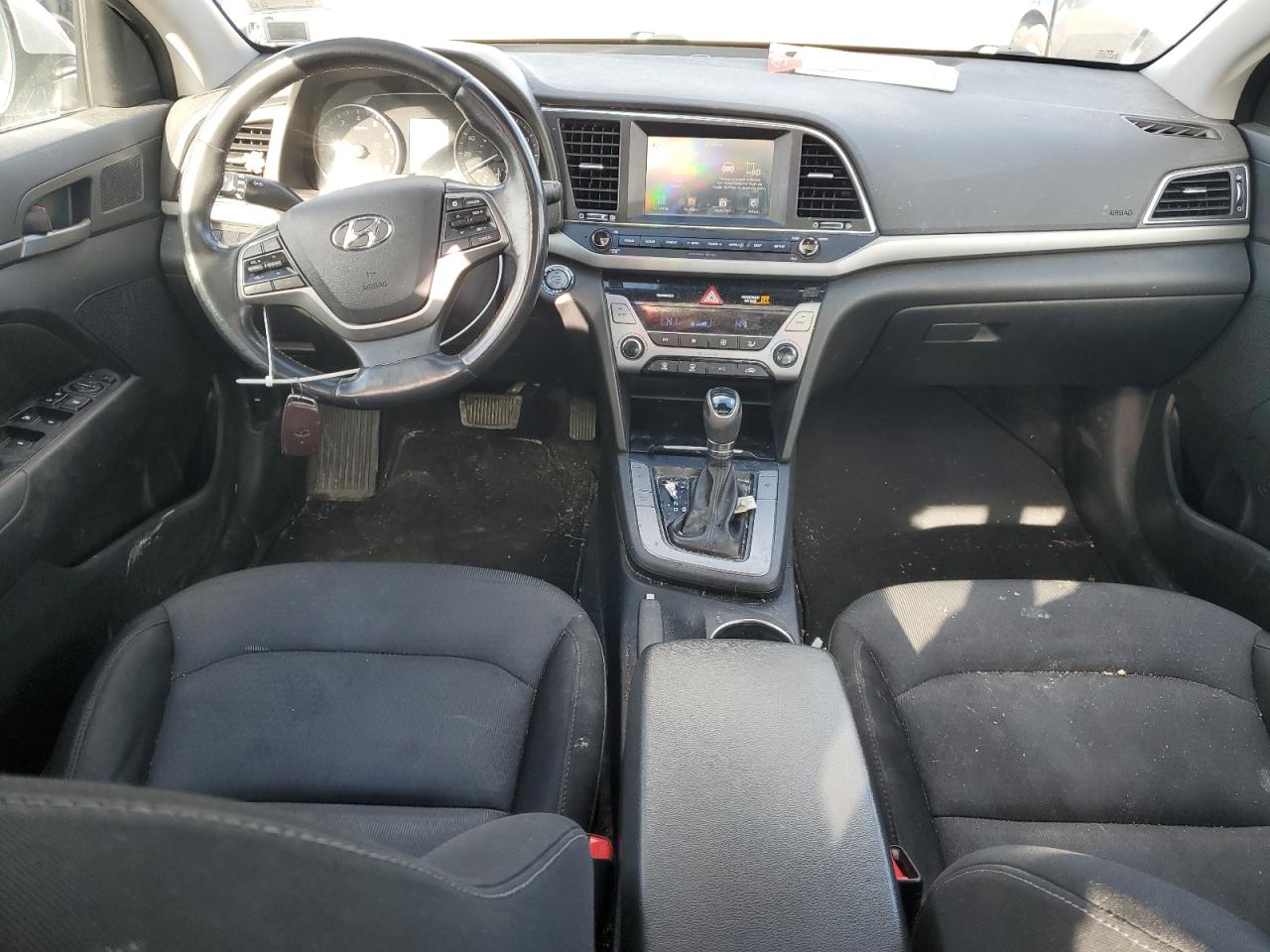 Lot #3305302367 2018 HYUNDAI ELANTRA SE