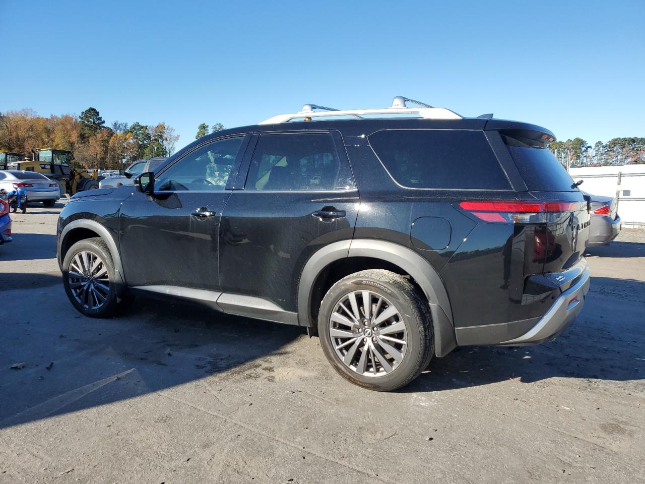 NISSAN PATHFINDER SL