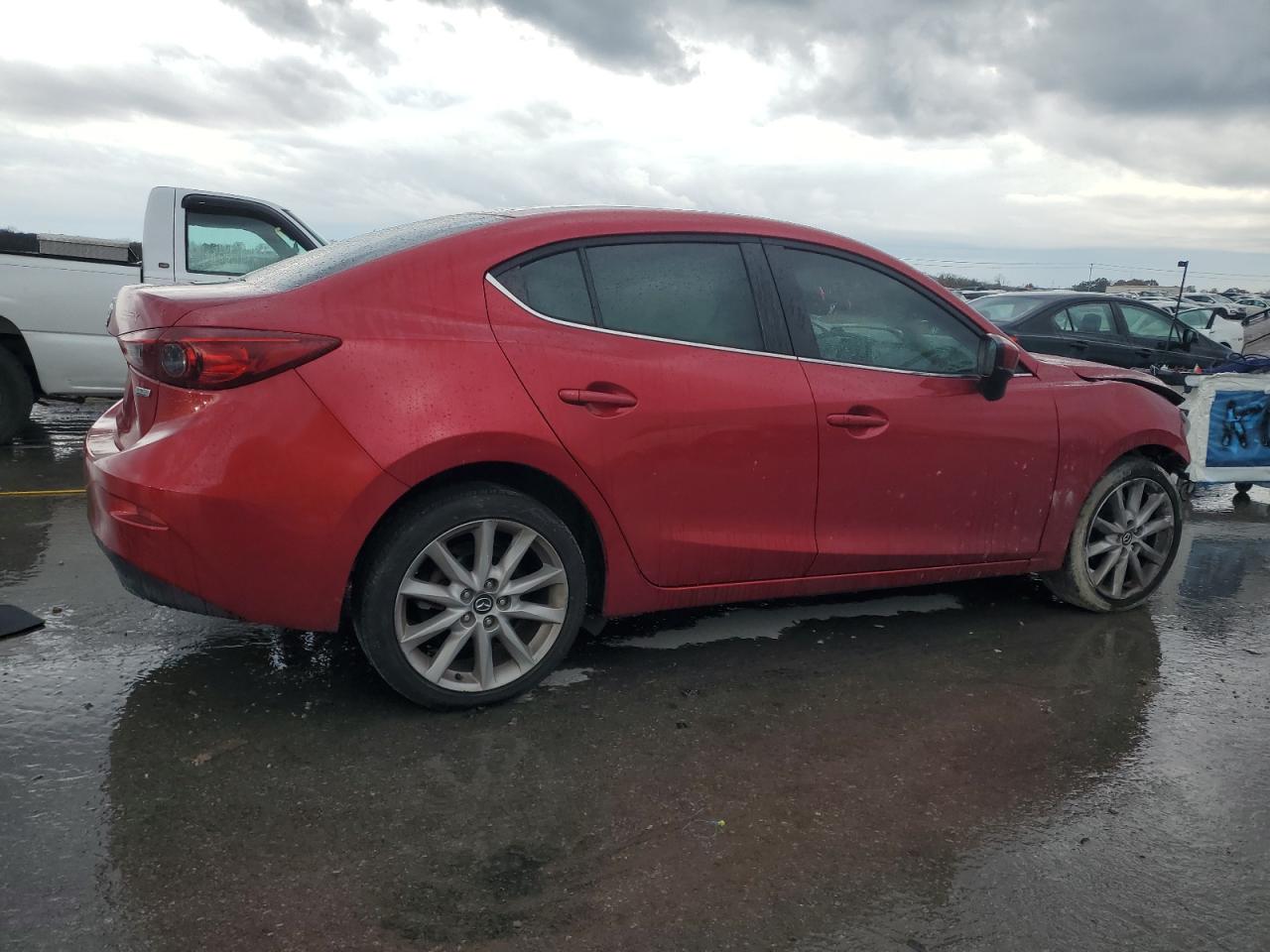 MAZDA 3 TOURING
