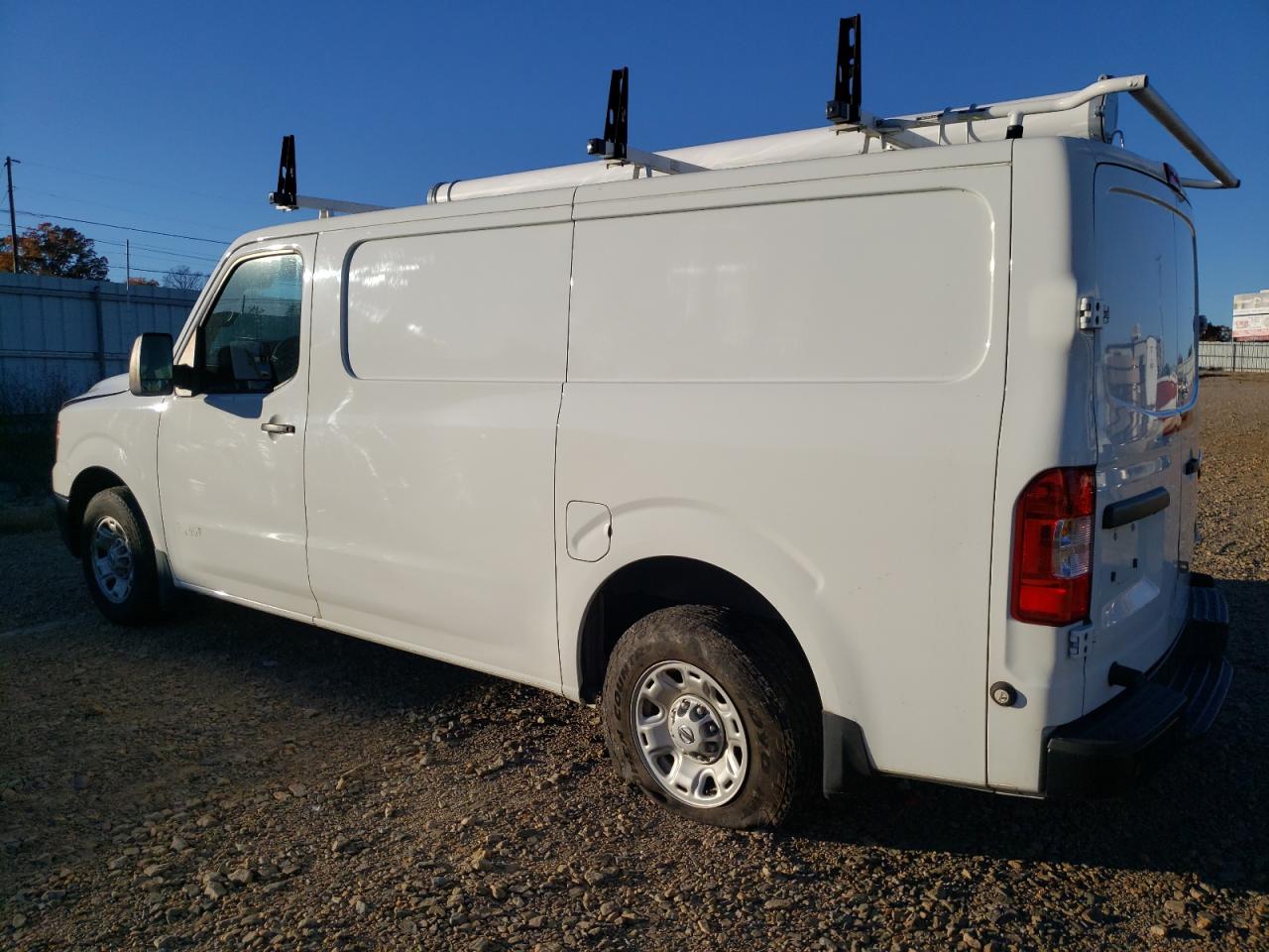 NISSAN NV2500 2500 S