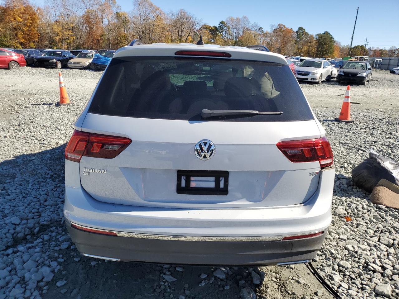 VOLKSWAGEN TIGUAN SE