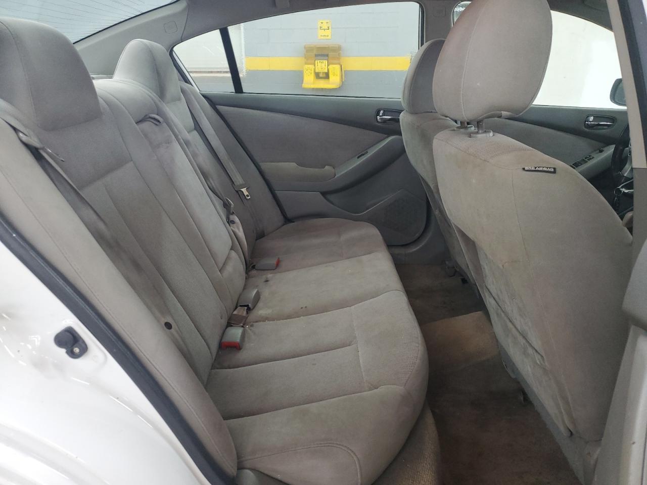 NISSAN ALTIMA BASE