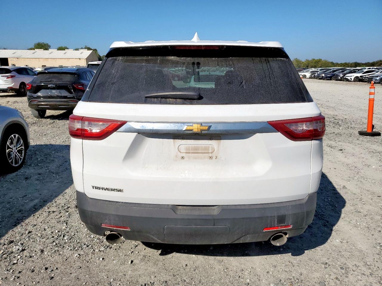 CHEVROLET TRAVERSE LS