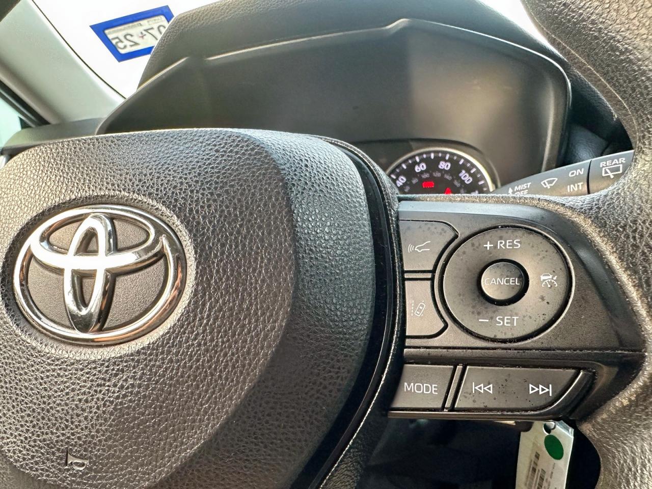 TOYOTA RAV4 LE