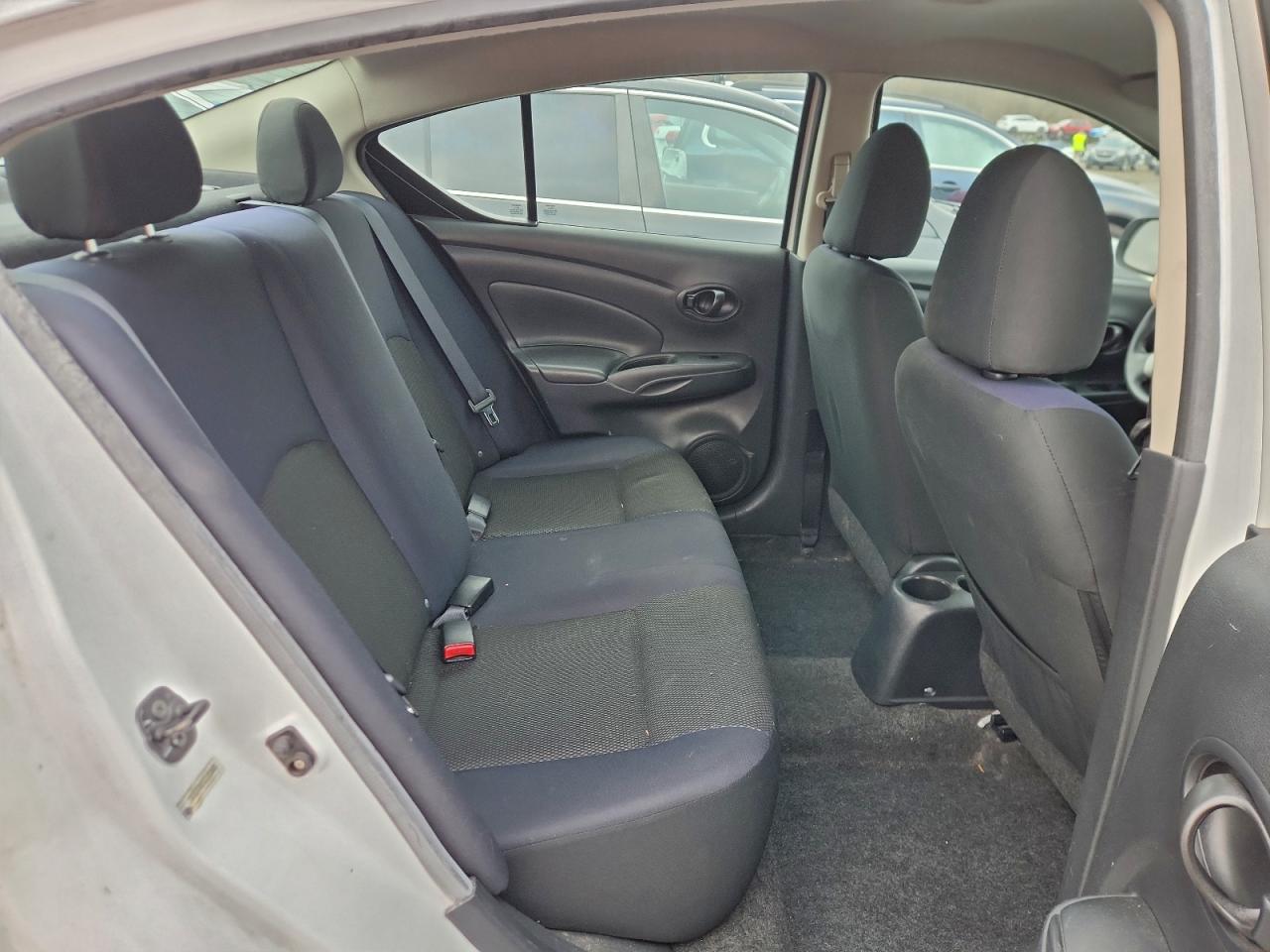 NISSAN VERSA S