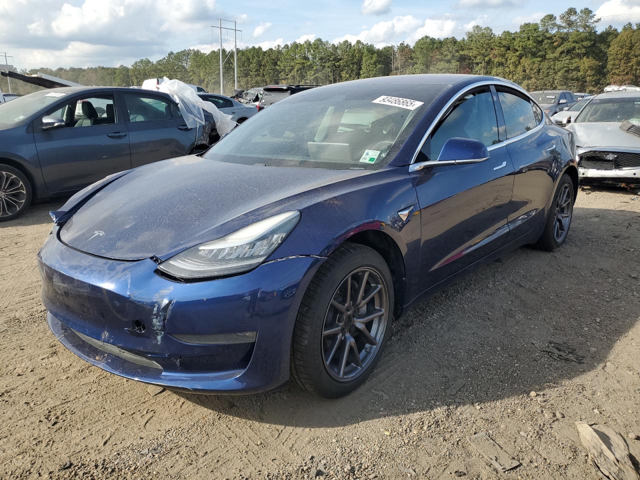 TESLA MODEL 3