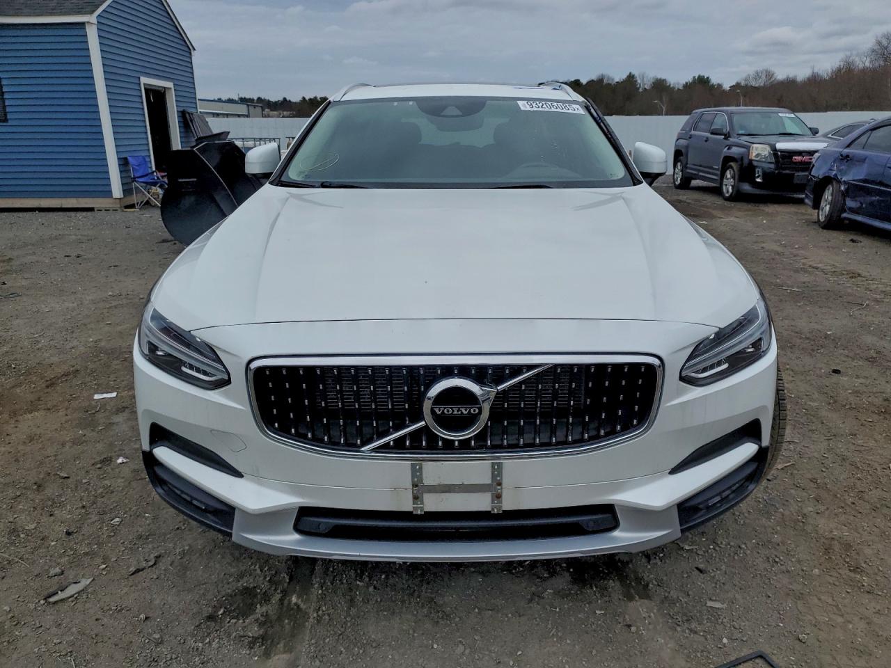VOLVO V90 T5 MOMENTUM