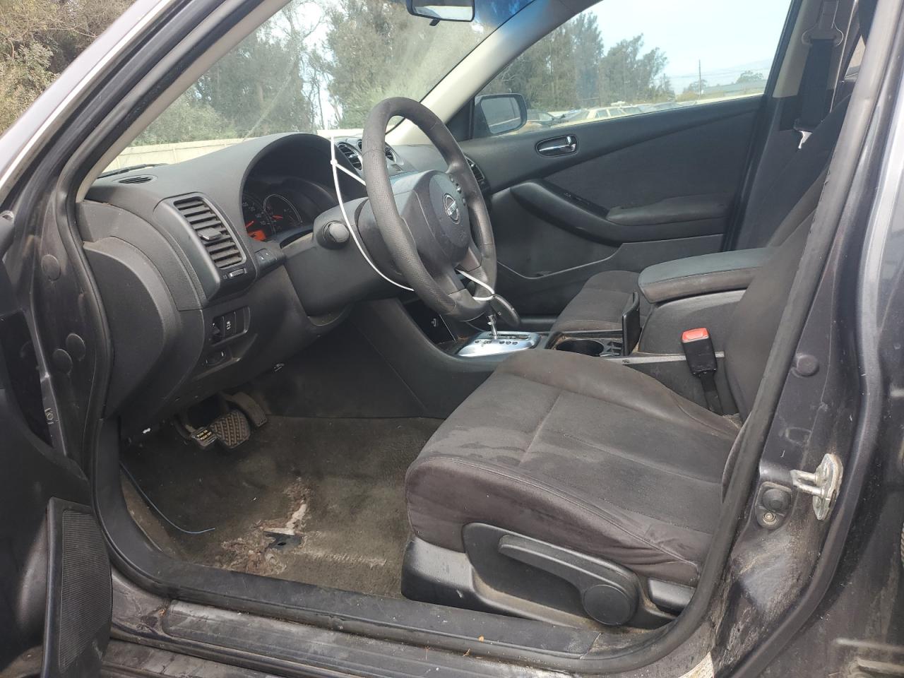 NISSAN ALTIMA BASE