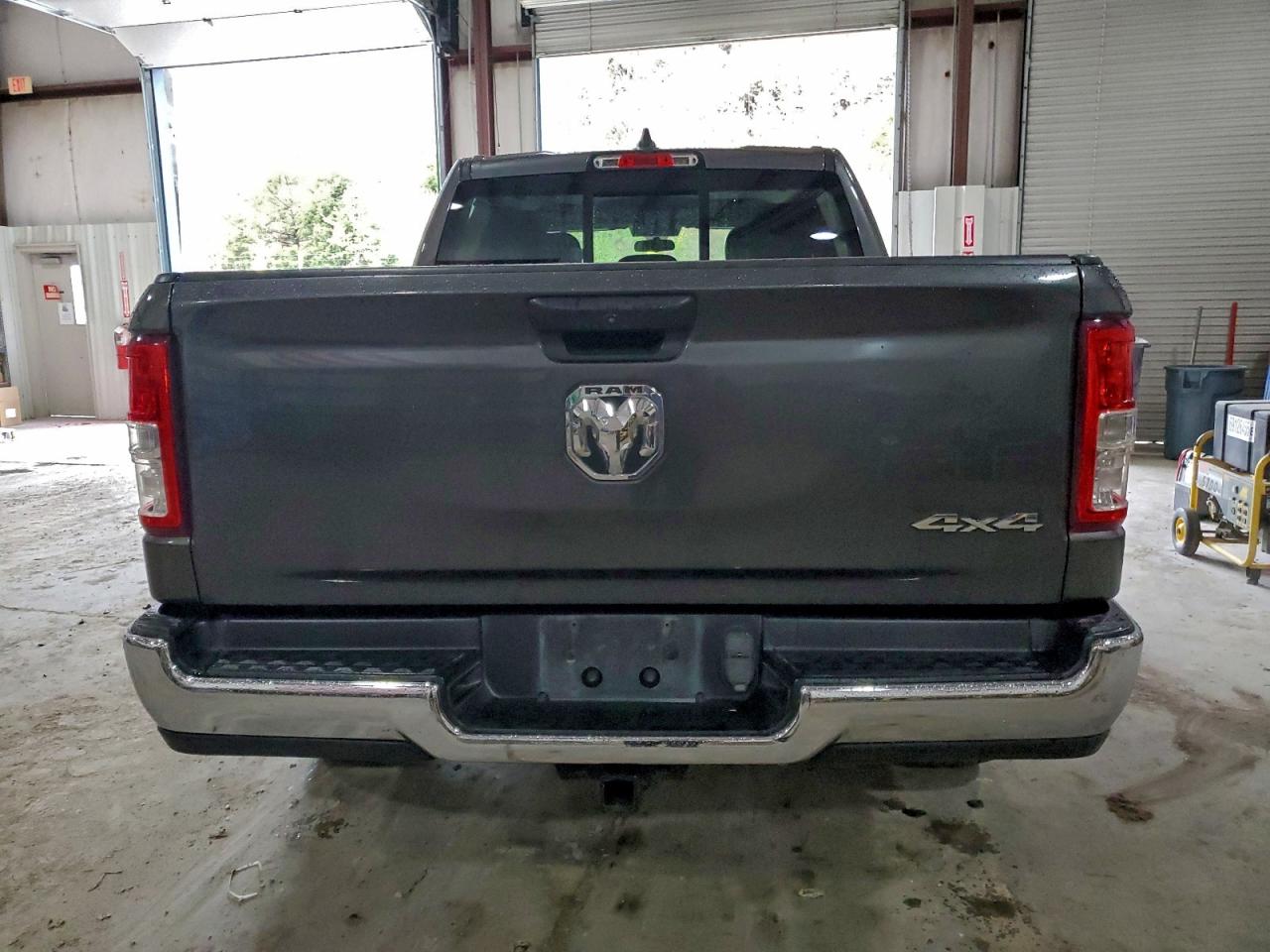 RAM 1500 TRADESMAN