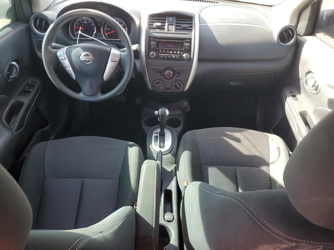 NISSAN VERSA S