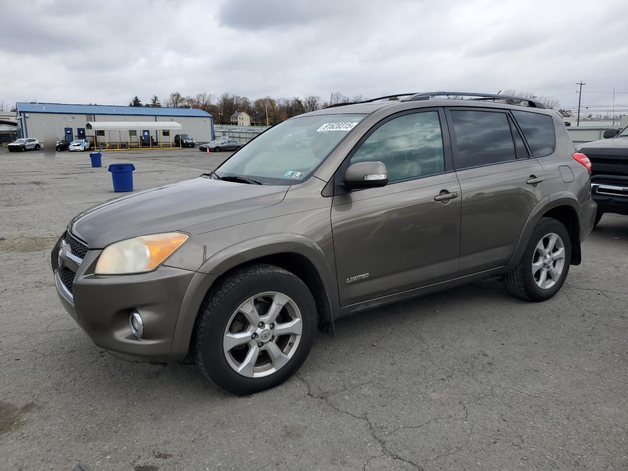 TOYOTA RAV4 LIMITED
