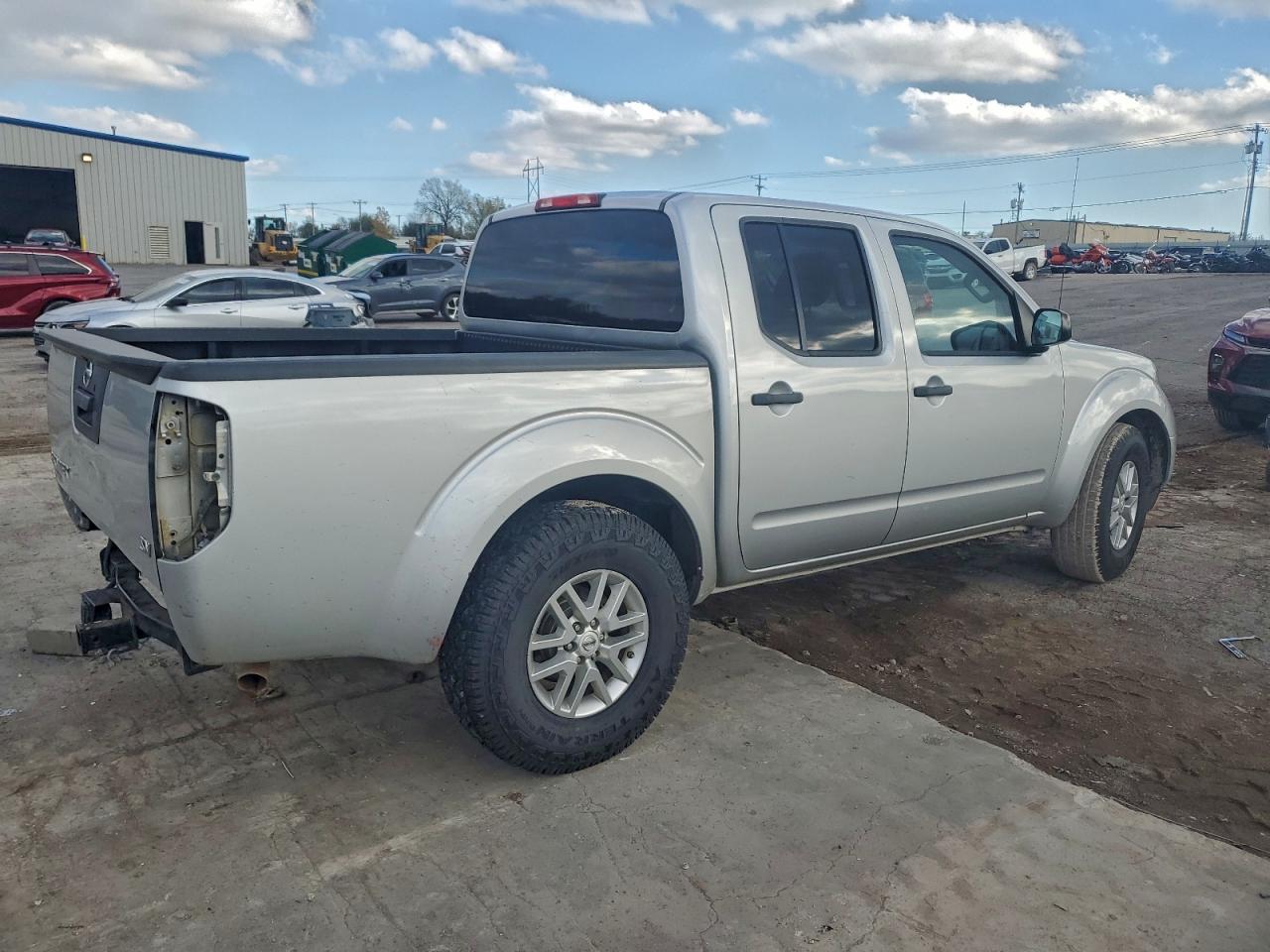 NISSAN FRONTIER S