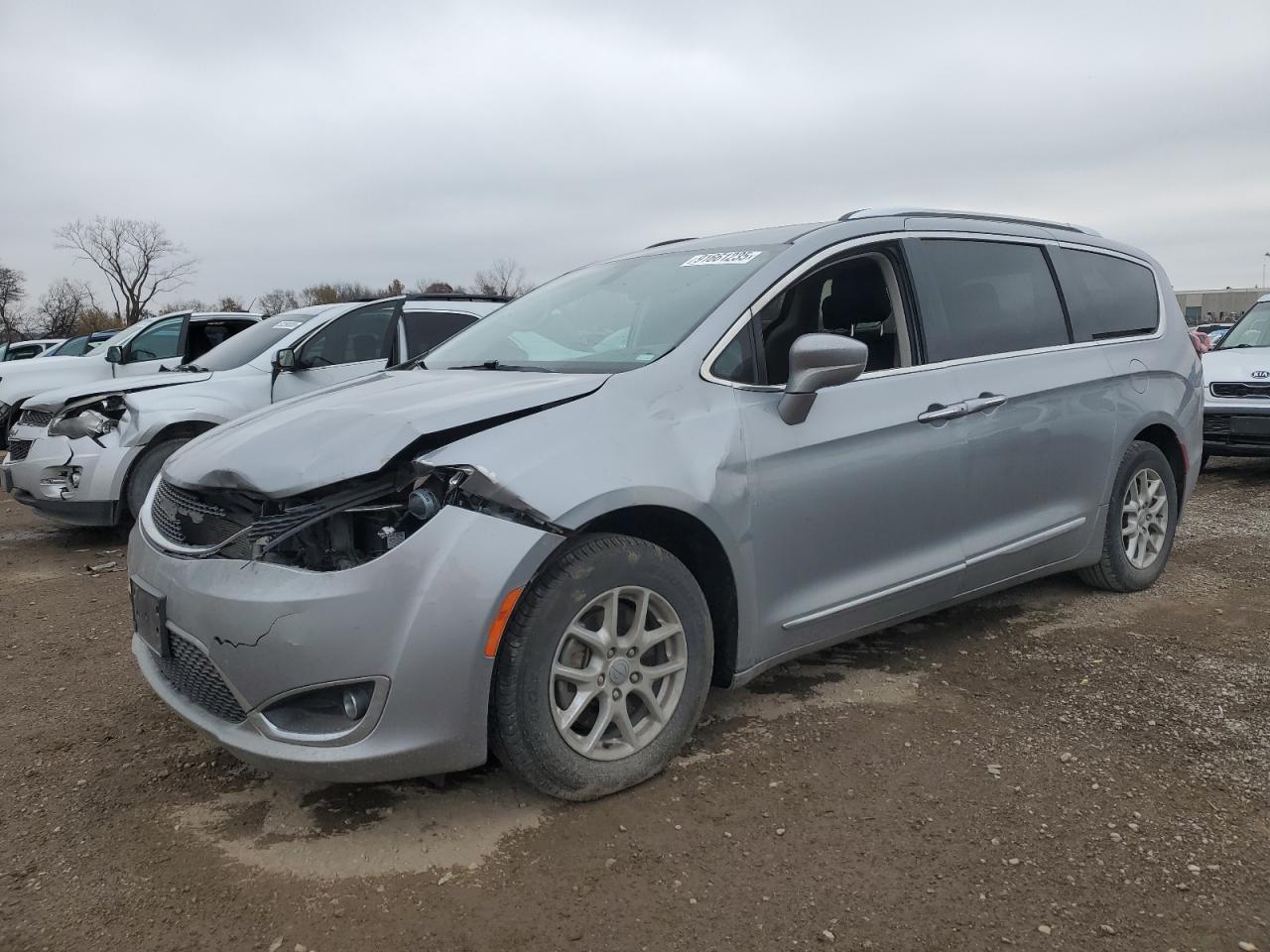 CHRYSLER PACIFICA TOURING L