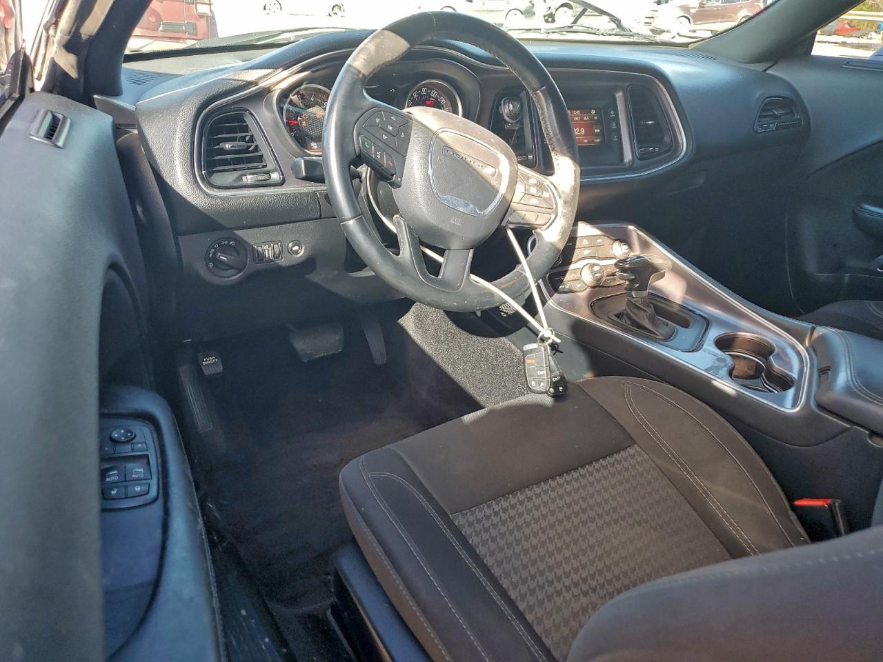 DODGE CHALLENGER SXT