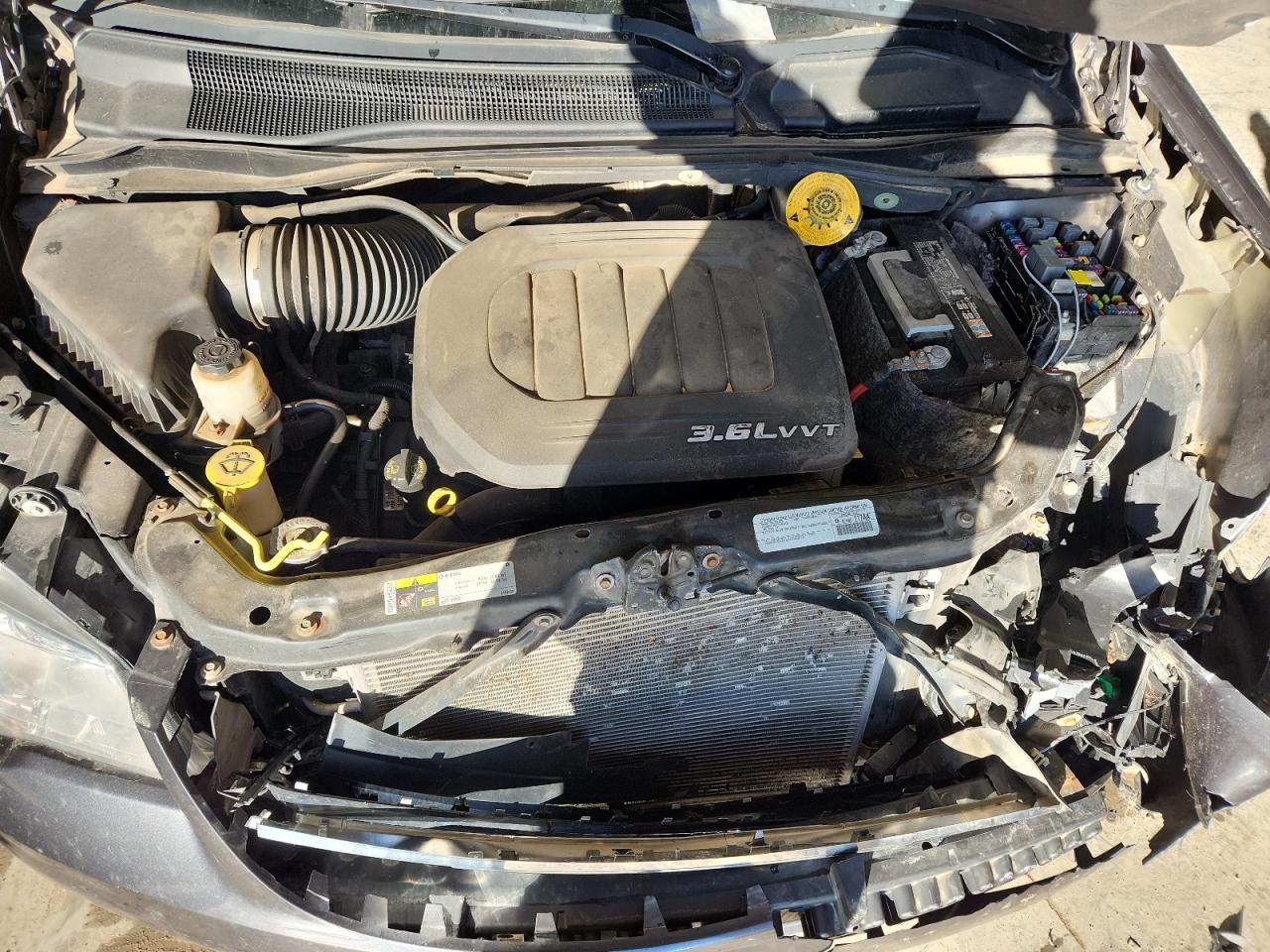 CHRYSLER TOWN & COUNTRY TOURING L