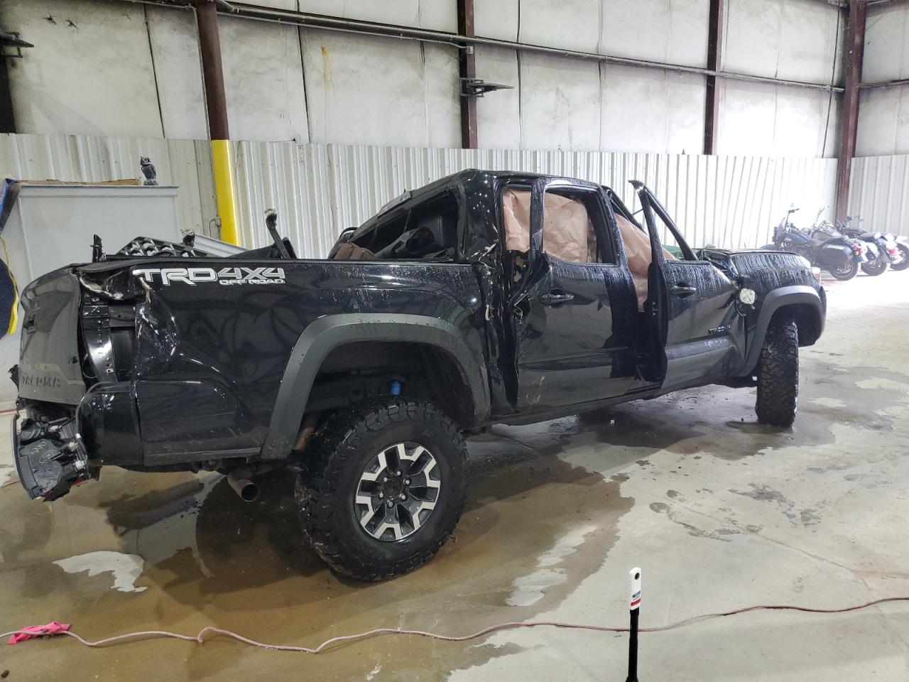 TOYOTA TACOMA DOUBLE CAB