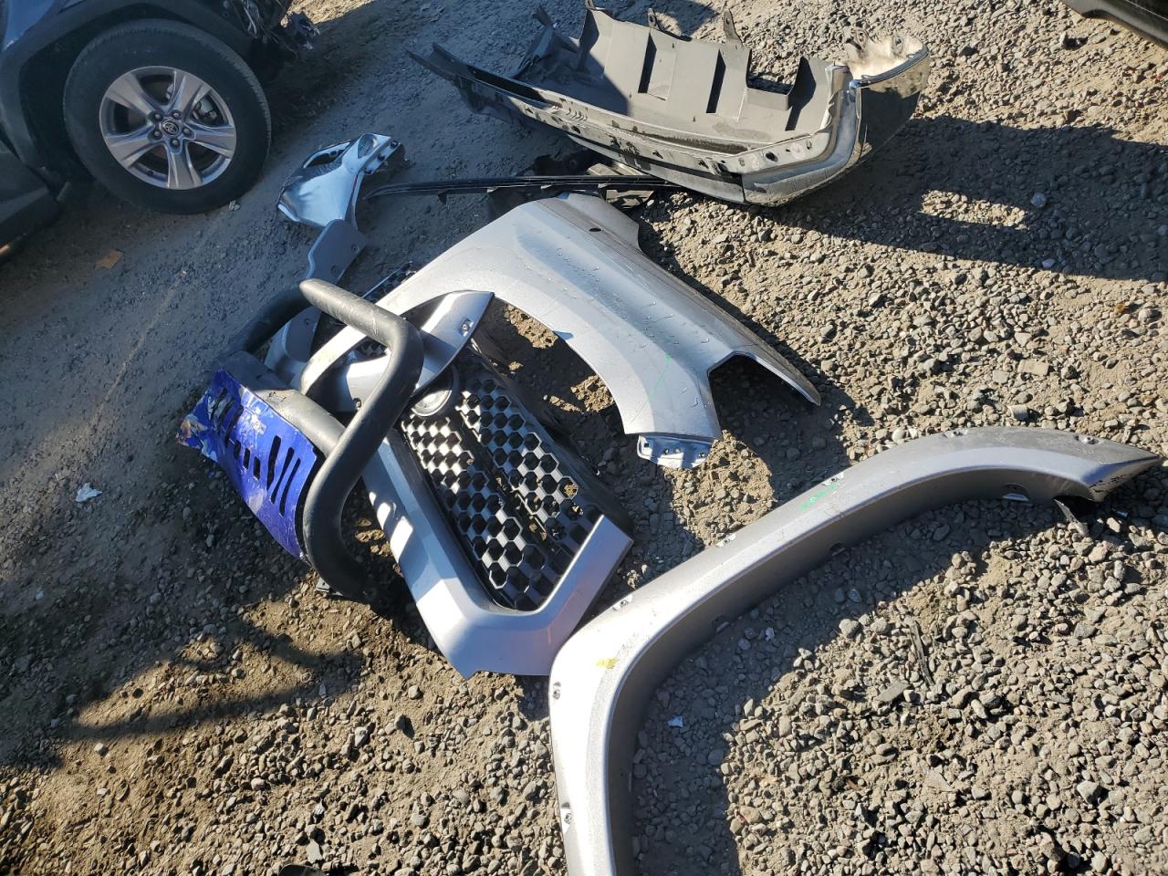 TOYOTA TUNDRA DOUBLE CAB SR