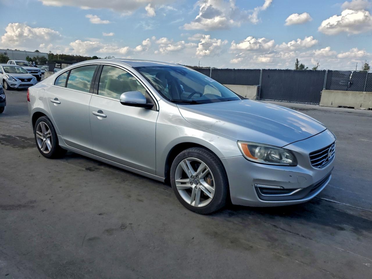 VOLVO S60 T5