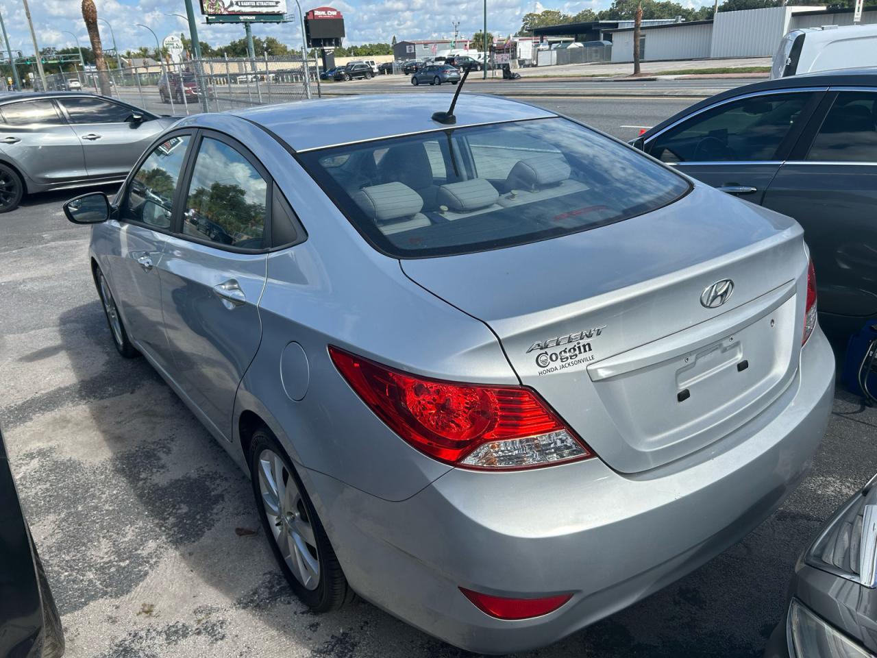 HYUNDAI ACCENT GLS