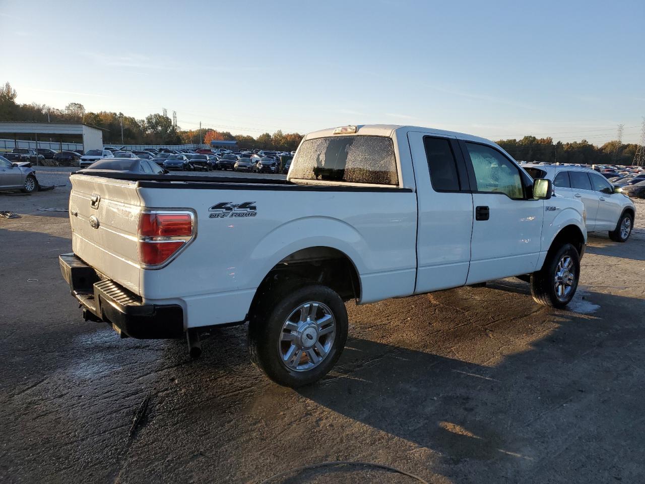 FORD F-150 SUPER CAB