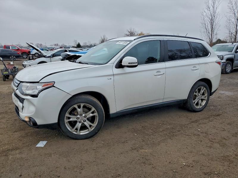 Global Auto Auctions: 2014 MITSUBISHI OUTLANDER