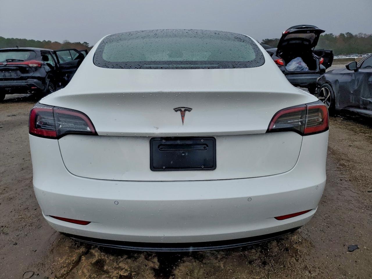 Lot #3304602446 2022 TESLA MODEL 3