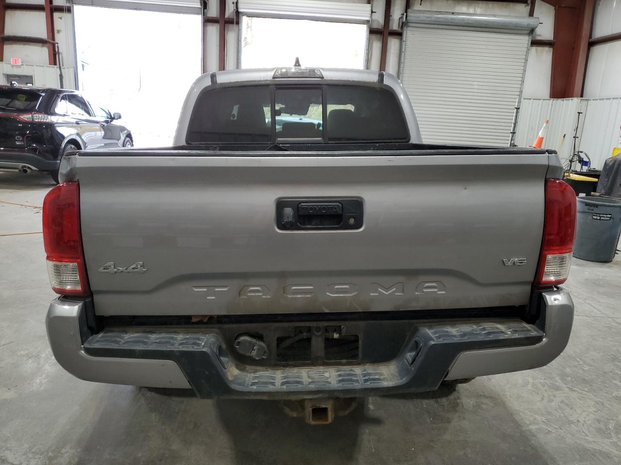 TOYOTA TACOMA DOUBLE CAB