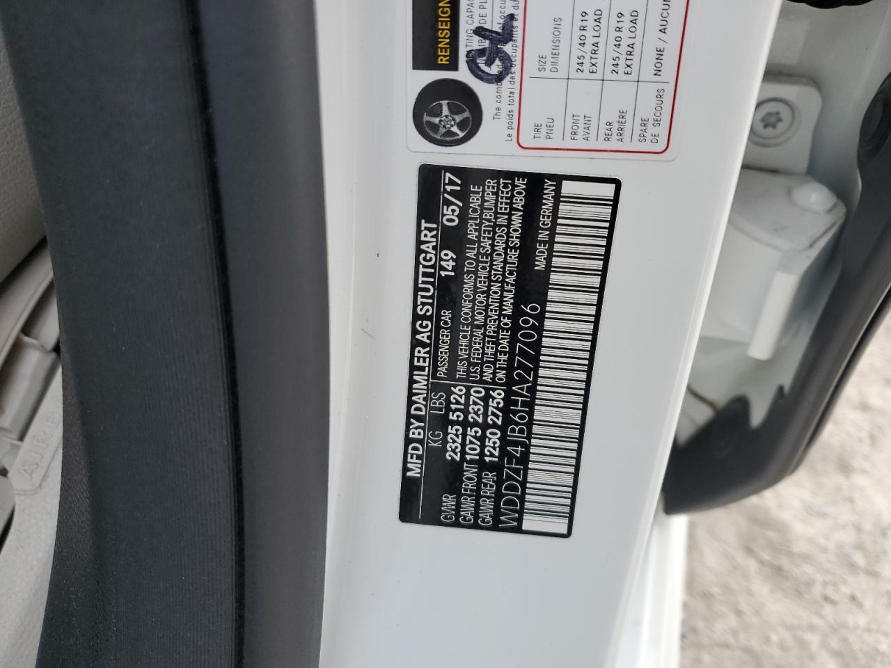 MERCEDES-BENZ E-CLASS 300