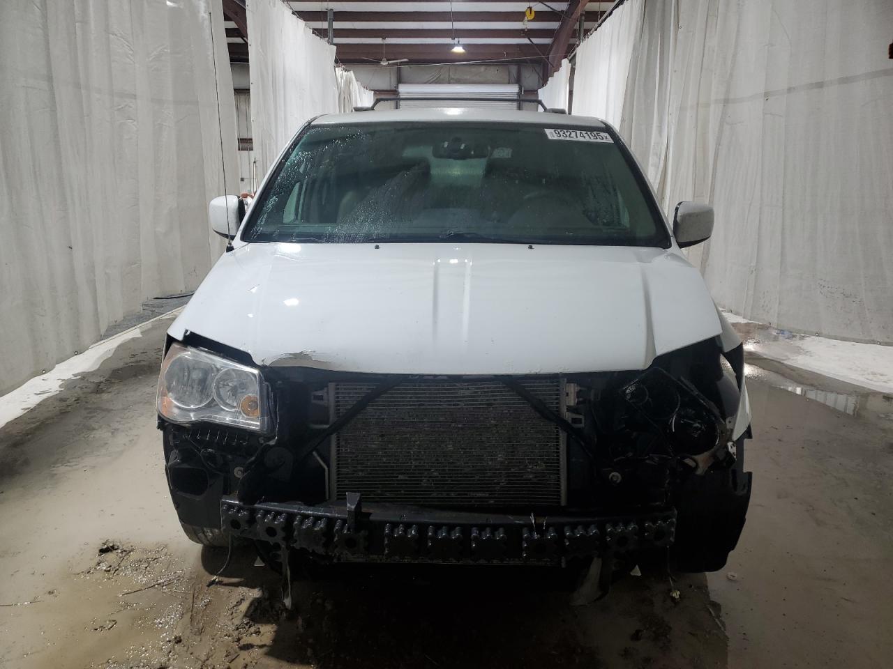 Lot #3316722457 2014 CHRYSLER TOWN & COU