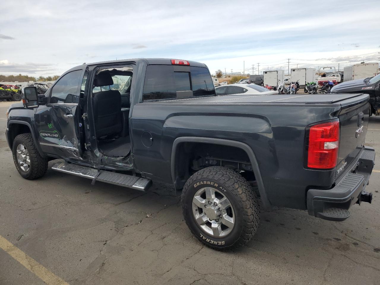 GMC SIERRA K3500 DENALI