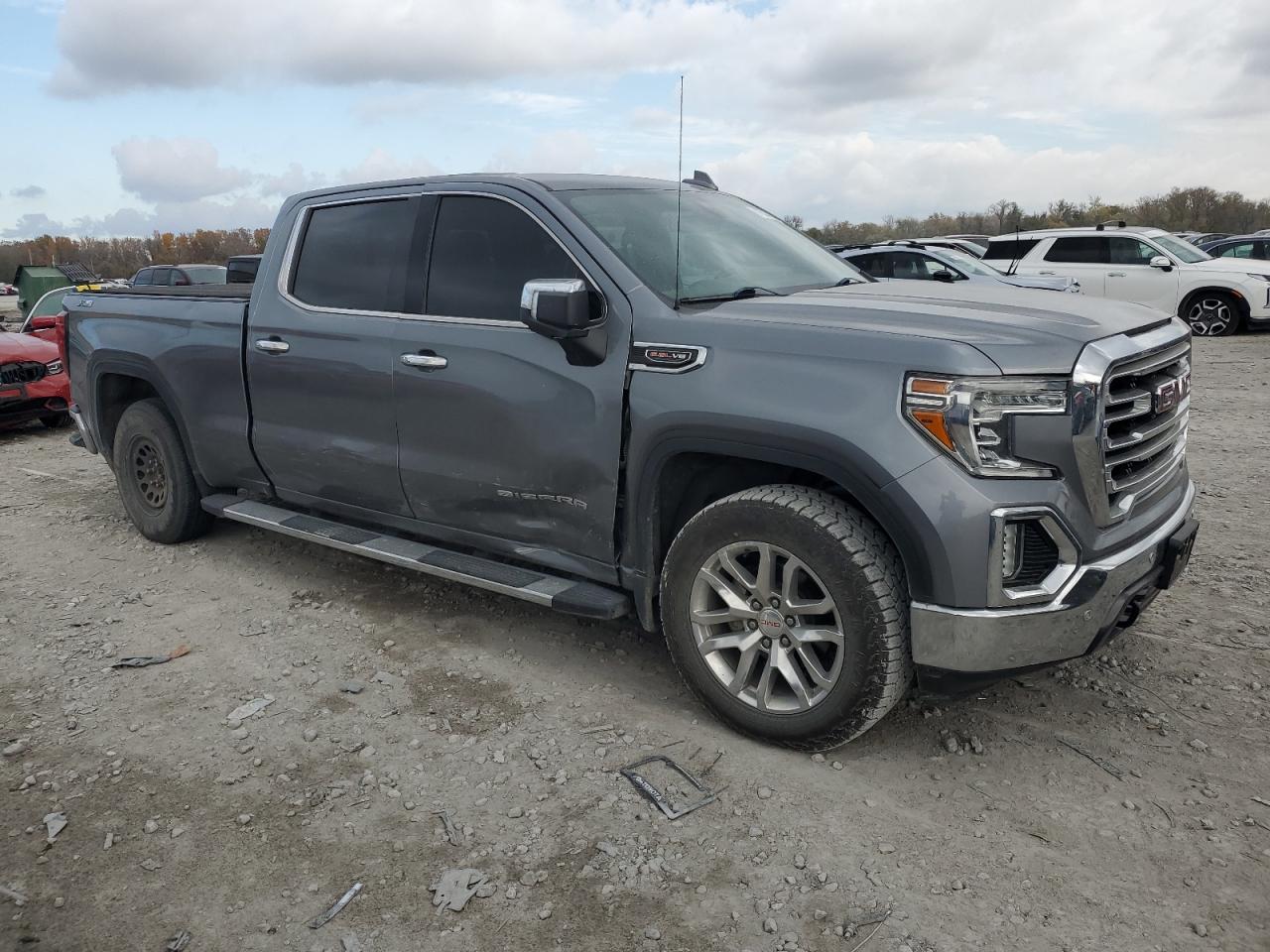 GMC SIERRA K1500 SLT